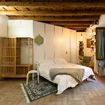 Cozy Studio Apartment- Navigli
